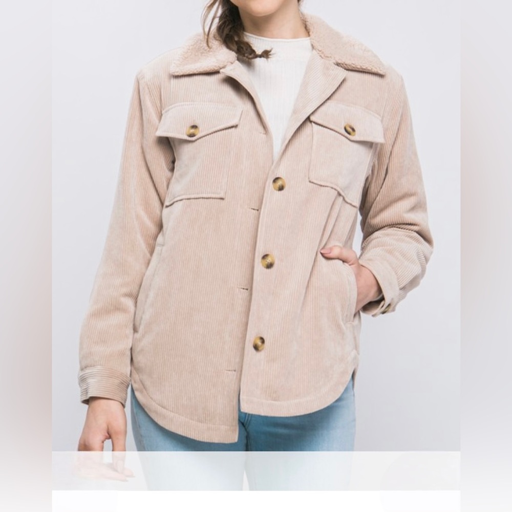 New Corduroy Jacket Sherpa Collar Pockets Button Front Cream